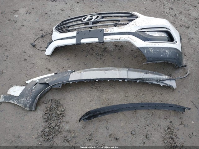 5NMZUDLB5HH034124 Hyundai Santa Fe Sport 2.4l