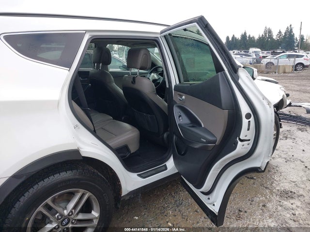 5NMZUDLB5HH034124 Hyundai Santa Fe Sport 2.4l