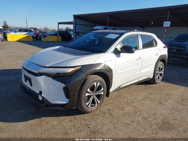 Toyota BZ4X XLE 2024 JTMAAAAAXRA038731 Image 2