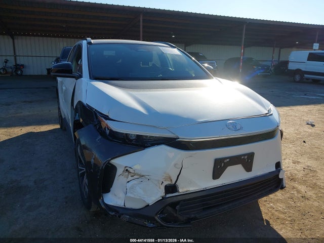 Toyota BZ4X XLE 2024 JTMAAAAAXRA038731 Image 6