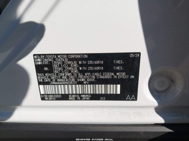 Toyota BZ4X XLE 2024 JTMAAAAAXRA038731 Image 9