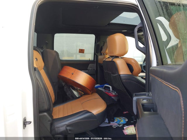 1FT8W2BT4REC34405 Ford F-250 Platinum