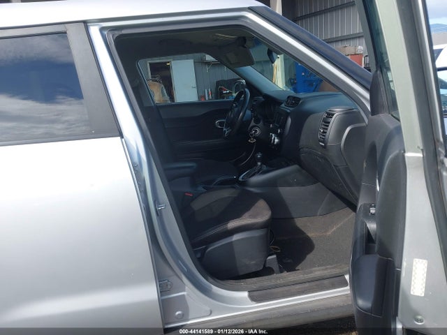 KIA Soul ! 2017 KNDJN2A20H7463518 Image 5