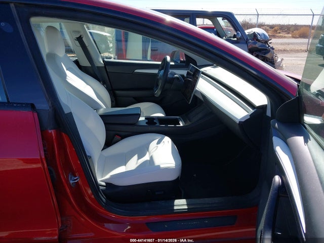 2021 TESLA MODEL 3 5YJ3E1EB3MF064264 Photo 4