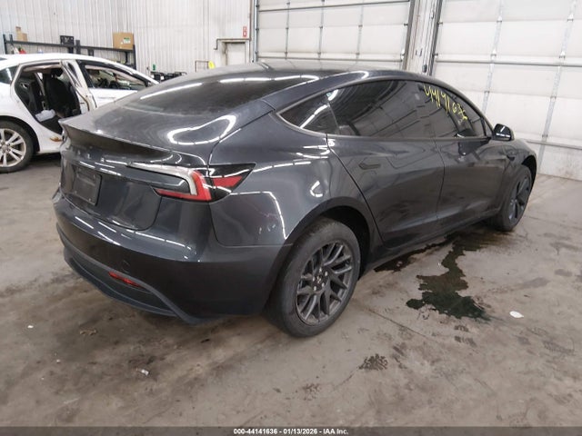 2025 TESLA MODEL 3 5YJ3E1EA8SF010446 Photo 3