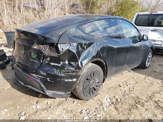 2023 TESLA MODEL Y 7SAYGDEE1PA123327 Photo 3