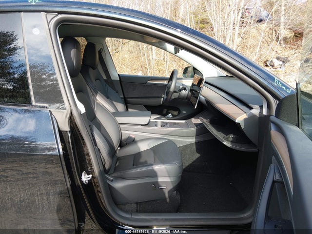 2023 TESLA MODEL Y 7SAYGDEE1PA123327 Photo 4