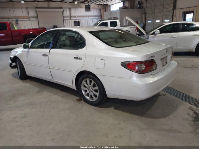 2004 LEXUS ES 330 JTHBA30G245018835 Photo 2