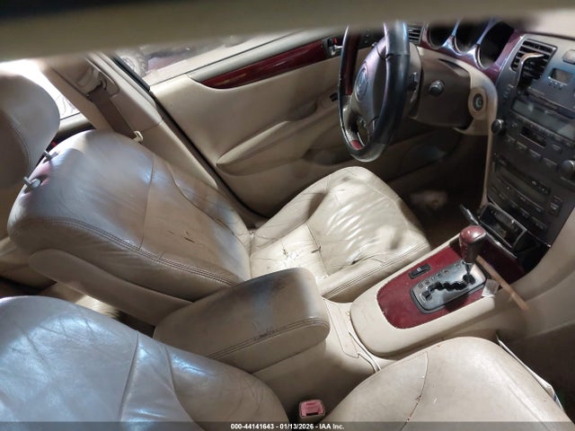 2004 LEXUS ES 330 JTHBA30G245018835 Photo 4