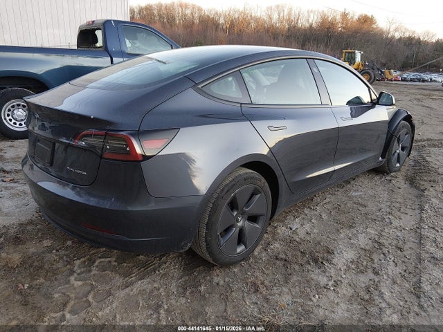 2023 TESLA MODEL 3 5YJ3E1EB9PF657275 Photo 3