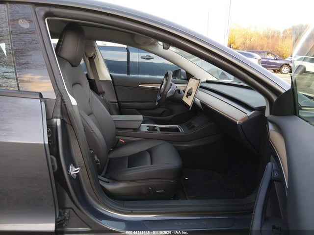 2023 TESLA MODEL 3 5YJ3E1EB9PF657275 Photo 4