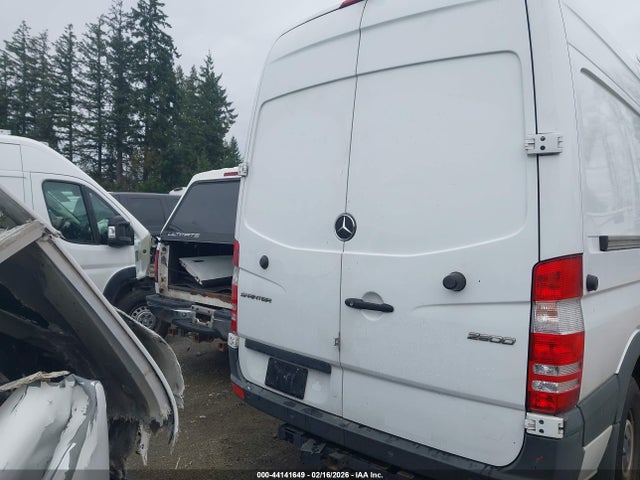 WD3PE7CDXJP620526 Mercedes-Benz Sprinter 2500 Standard Roof V6