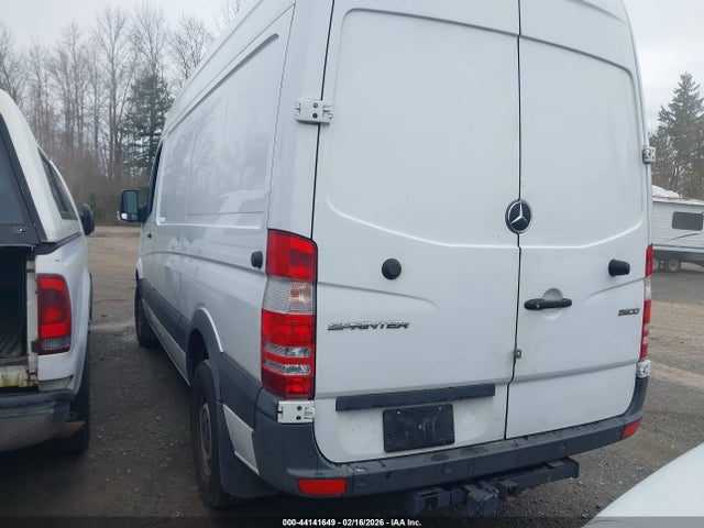 WD3PE7CDXJP620526 Mercedes-Benz Sprinter 2500 Standard Roof V6