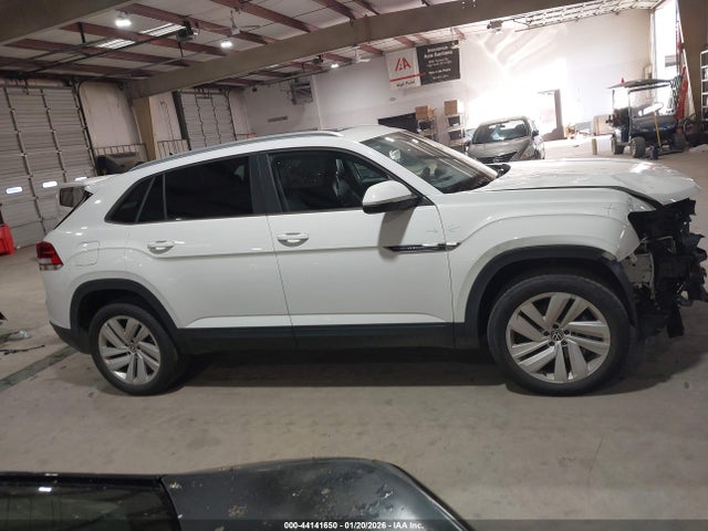 Продаж на аукціоні авто 2022 Volkswagen Atlas Cross Sport 3.6l V6 Se W/technology, vin: 1V2KE2CA8NC227659, номер лоту: 44141650