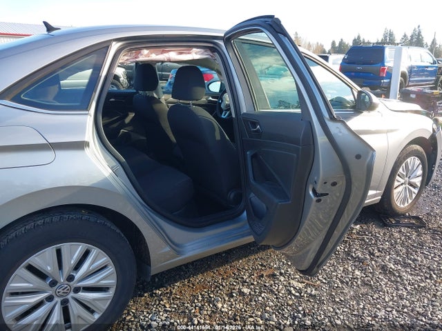 3VWC57BU7KM209806 Volkswagen Jetta 1.4t R-line/1.4t S/1.4t Se