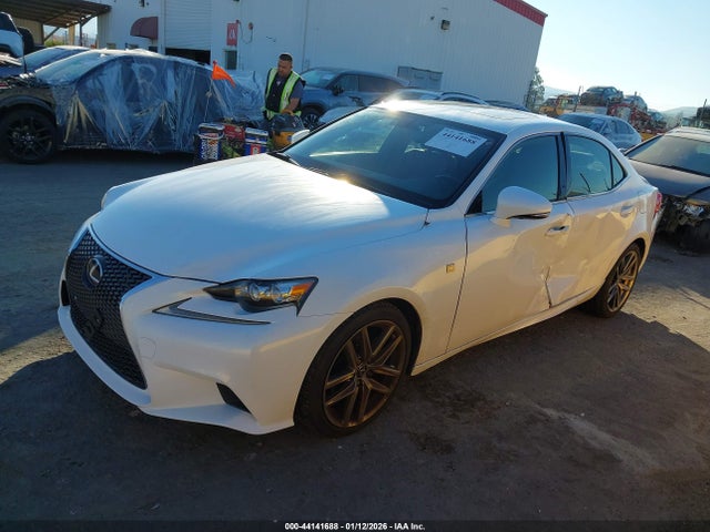 Lexus IS 250 2014 JTHBF1D22E5035480 Image 2