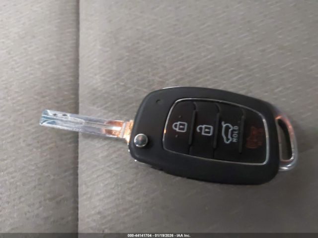 2018 HYUNDAI TUCSON KM8J23A48JU820298 Photo 10