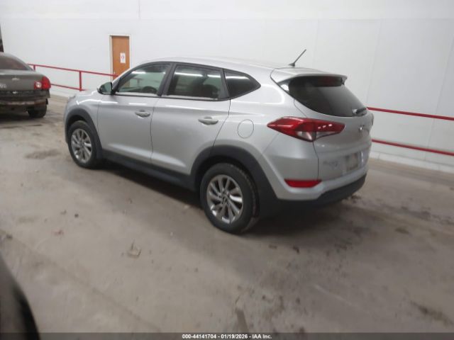 2018 HYUNDAI TUCSON KM8J23A48JU820298 Photo 2