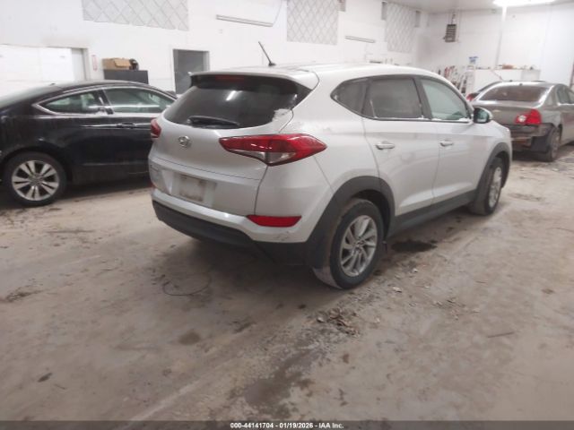 2018 HYUNDAI TUCSON KM8J23A48JU820298 Photo 3