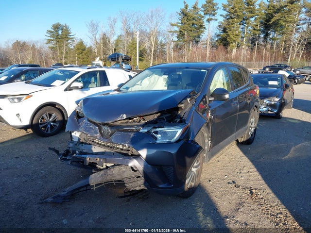 2018 TOYOTA RAV4 JTMBFREV1JJ746226 Photo 1
