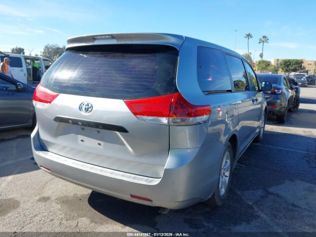 2011 TOYOTA SIENNA 5TDZK3DC6BS149388 Photo 3