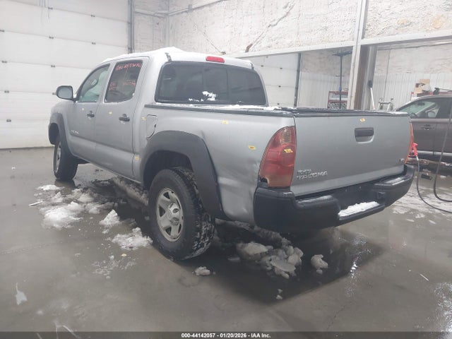Toyota Tacoma Base V6 2014 3TMLU4ENXEM152840 Image 3