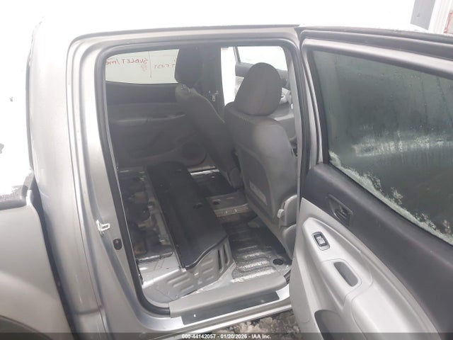 Toyota Tacoma Base V6 2014 3TMLU4ENXEM152840 Image 8