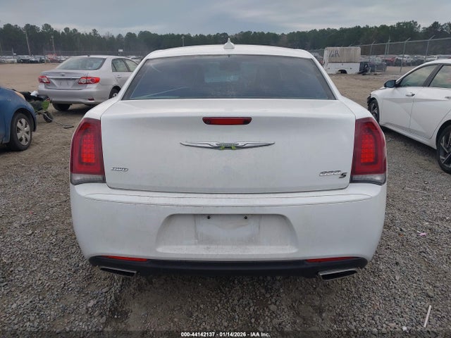 Chrysler 300 300s Awd 2018 2C3CCAGG3JH226564 Image 16