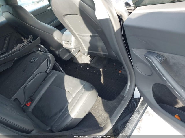 44142184 :رقم المزاد ، 7SAYGDEE9PA117064 vin ، 2023 Tesla Model Y Awd/long Range Dual Motor All-wheel Drive مزاد بيع