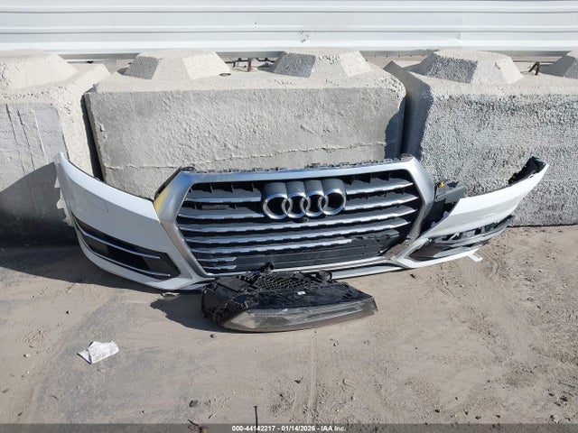 44142217 :رقم المزاد ، WA1AHAF73KD046239 vin ، 2019 Audi Q7 45 Premium مزاد بيع