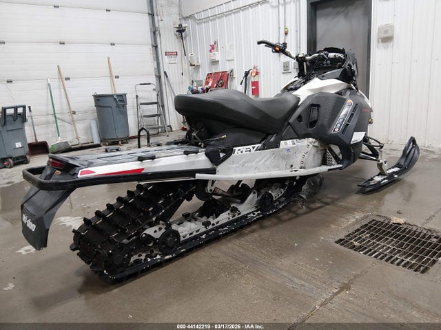 Ski-Doo Expedition 600 Ace E 2020 2BPSKCLA9LV000296 Image 4