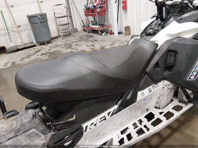 Ski-Doo Expedition 600 Ace E 2020 2BPSKCLA9LV000296 Image 5