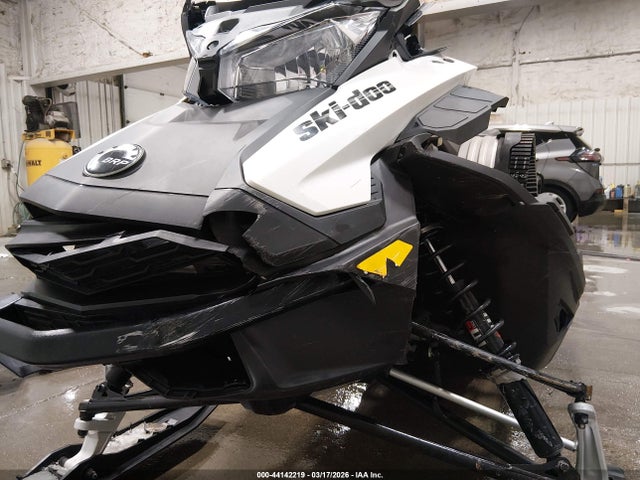 Ski-Doo Expedition 600 Ace E 2020 2BPSKCLA9LV000296 Image 6