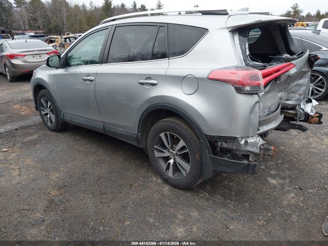 2T3RFREV5GW504113 Toyota Rav4 Xle