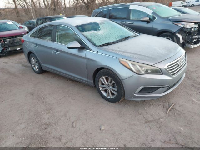 2016 HYUNDAI SONATA 5NPE24AFXGH267461