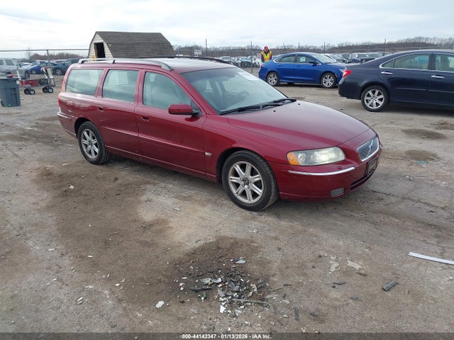 2005 VOLVO V70 YV1SW592052482113