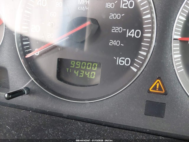 2005 VOLVO V70 YV1SW592052482113 Photo 6