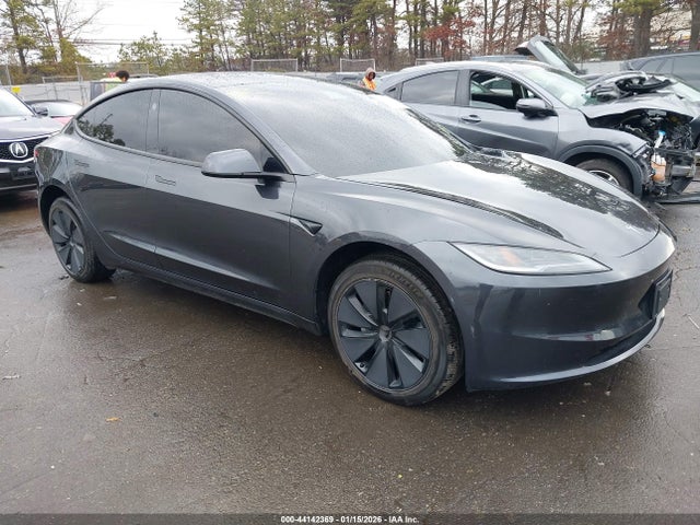 2025 TESLA MODEL 3 5YJ3E1EA2SF952928