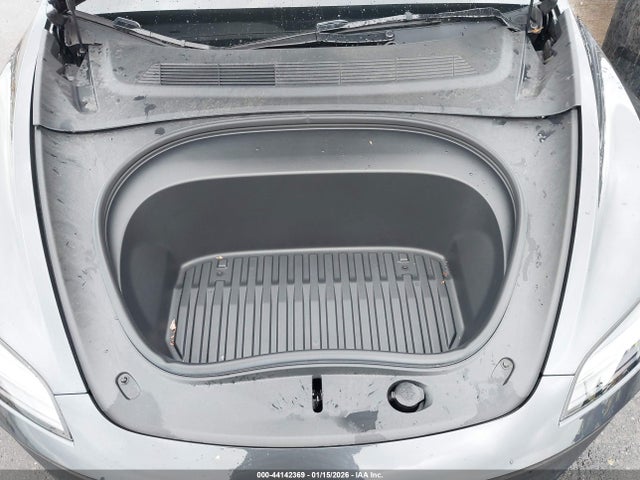 2025 TESLA MODEL 3 5YJ3E1EA2SF952928 Photo 9