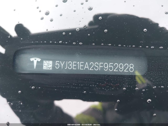 44142369 :رقم المزاد ، 5YJ3E1EA2SF952928 vin ، 2025 Tesla Model 3 Long Range Rear-wheel Drive/standard Rear-wheel Drive مزاد بيع