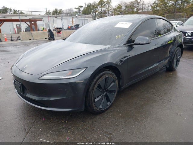 2025 TESLA MODEL 3 5YJ3E1EA2SF952928 Photo 1