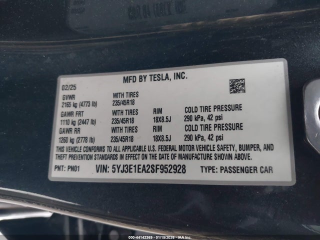 2025 TESLA MODEL 3 5YJ3E1EA2SF952928 Photo 8