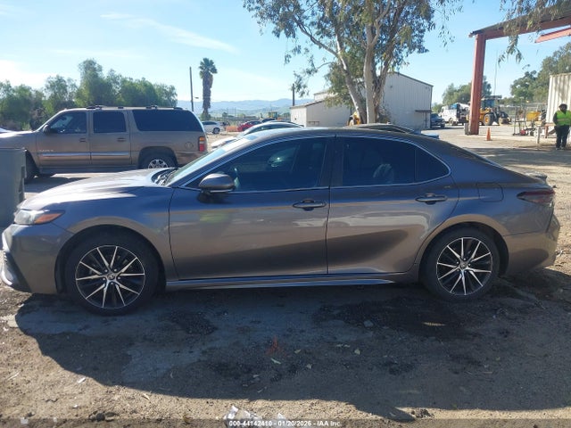 4T1T11AK7NU702036 Toyota CAMRY SE