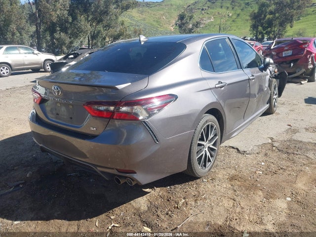 4T1T11AK7NU702036 Toyota CAMRY SE