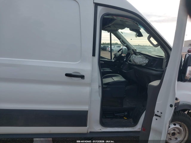 1FTYE1C8XLKB50184 Ford Transit-150