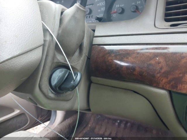 2005 MERCURY GRAND MARQUIS 2MEFM74W35X652821 Photo 10