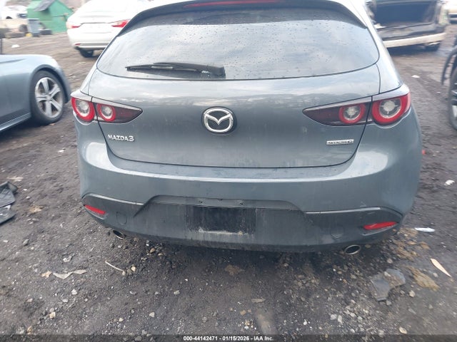 44142471 :رقم المزاد ، JM1BPALL5N1519319 vin ، 2022 Mazda Mazda3 Carbon Edition مزاد بيع