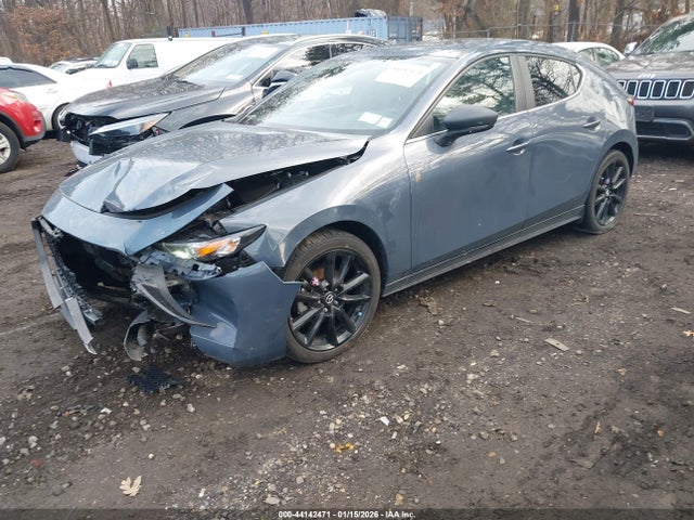44142471 :رقم المزاد ، JM1BPALL5N1519319 vin ، 2022 Mazda Mazda3 Carbon Edition مزاد بيع