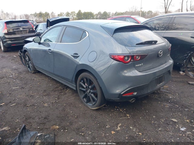 44142471 :رقم المزاد ، JM1BPALL5N1519319 vin ، 2022 Mazda Mazda3 Carbon Edition مزاد بيع
