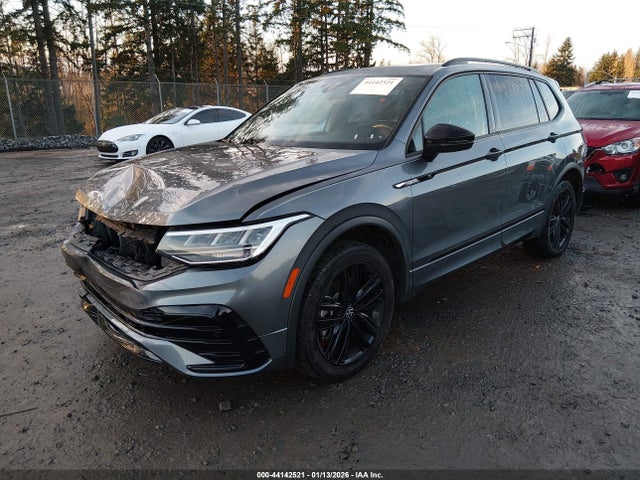 3VV8B7AX3NM007760 Volkswagen Tiguan 2.0t Se R-line Black